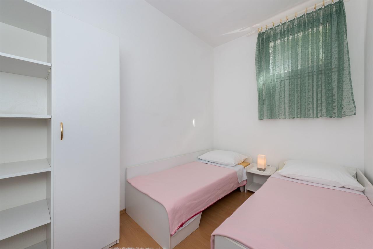 Apartments Danica Tisno Exterior photo