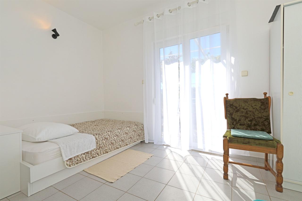 Apartments Danica Tisno Exterior photo